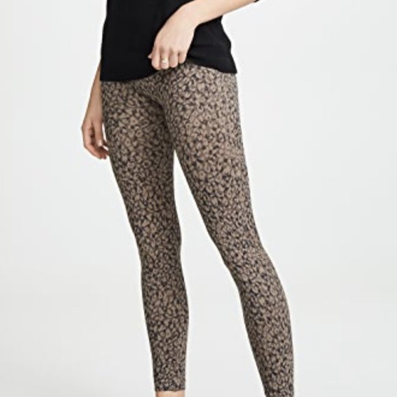 SPANX Pants - Spanx Mini Leopard Animal Print Look At Me Now Leggings Size Large